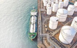 Khách 'sộp' nhất của Nga vỡ mộng: Tưởng mua được món hời, nay lo sốt vó vì giá dầu tăng quá nhanh