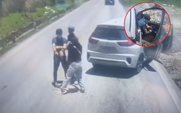 Vụ người đàn ông cầm vật giống súng bước xuống từ ô tô 7 chỗ đe dọa tài xế xe tải: Tiết lộ nguồn cơn