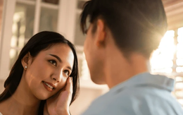 Mới cưới đã thấy vợ có dấu hiệu lạ, đêm nào cũng khiến tôi sợ hãi, lén đặt camera trong phòng ngủ, tôi còn phát hiệu nhiều điều kinh khủng hơn