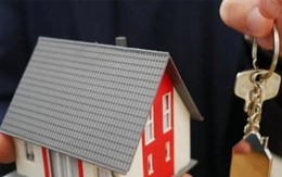 Bị bố đẻ lừa thê thảm: Ký giấy để được tặng nhà, hóa ra phải gánh nợ thay