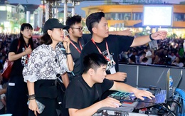 Đạo diễn Thu Hoài sụt 3kg vì concert tỉnh Bắc Ninh, tiết lộ về sự có mặt ở phút 89 của Hòa Minzy