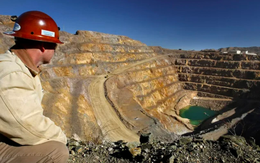 Bị nhắm thẳng vào lĩnh vực không thể sản xuất dù chỉ 1gram, doanh nghiệp Mỹ ‘lộ chiêu’ dùng ‘đường vòng’ để tiếp tục nhận hàng hoá từ Trung Quốc