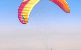 Tạm dừng hoạt động bay dù lượn ở bán đảo Sơn Trà sau vụ du khách nhảy dù tử vong