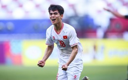 Tấm băng từ HLV Kim Sang-sik & linh hồn tuyển Việt Nam trước giải Đông Nam Á