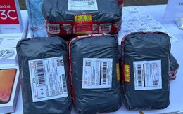 Đột kích một cửa hàng, công an tóm gọn đường dây sản xuất điện thoại giả nhập lậu từ Trung Quốc, tịch thu hơn 5.000 sản phẩm trị giá gần 28 tỷ đồng