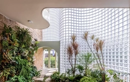 Chiêm ngưỡng ngôi nhà có mặt tiền từ 3.000 viên gạch kính