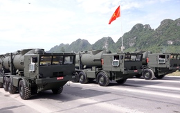 Tên lửa bờ Redut-M của QĐND Việt Nam xuất hiện trong lễ diễu binh 2/9 có gì đặc biệt?
