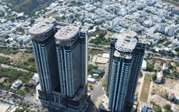 Cảnh hoang tàn ở cao ốc nghìn tỷ 'mắc cạn' bên vịnh Nha Trang