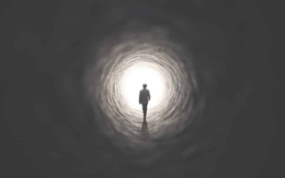 Sau khi chết lâm sàng 10 phút, người đàn ông tỉnh lại thốt lên 5 từ về "thế giới bên kia"