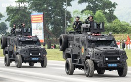 ‘Chiến binh thép’ chống khủng bố lần đầu hợp luyện diễu binh mừng Quốc khánh 2/9