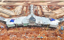 Quá rủi ro nếu dồn hết chuyến bay quốc tế về sân bay Long Thành