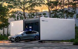 Trung Quốc lại đi trước thế giới một bước: Rầm rộ ‘cuộc chạy đua’ công nghệ đổi pin xe điện, mọi thao tác chỉ mất 3 phút, 10.000 trạm đang được xây dựng