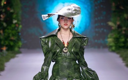 Người mẫu Mina Lê nhận được nhiều lời khen khi trình diễn thời trang