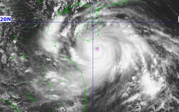 Tin mới nhất về cơn bão số 5: Vẫn mạnh cấp cuồng phong, sắp đổ bộ vào đất liền