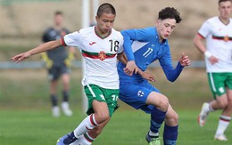 HLV Kim Sang-sik gọi tiền vệ Việt kiều châu Âu, chốt quân số lên tuyển dự giải châu Á