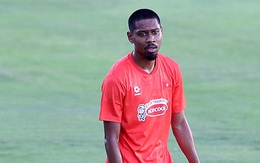 Tuyển Việt Nam nguy cơ mất hậu vệ Việt kiều vừa nhập tịch