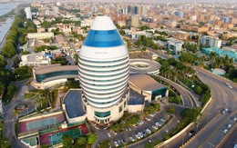 Đây là quốc gia có mức nợ cao nhất thế giới, vượt 250% GDP, tăng trưởng âm