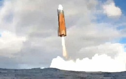 Xem tên lửa SpaceX phóng và hạ cánh thành công
