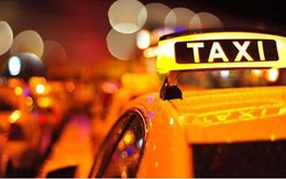 Hành khách đi taxi hết 36k, nhưng chuyển khoản nhầm 500 triệu đồng: Tài xế lập tức báo cảnh sát, hành động sau đó khiến ai cũng kinh ngạc