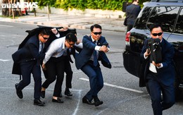 Cảnh sát đặc nhiệm trình diễn đu dây, nổ súng trấn áp khủng bố, bảo vệ yếu nhân