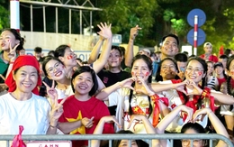 Cần mang theo những gì khi đi xem diễu binh, diễu hành để giữ sức khỏe?