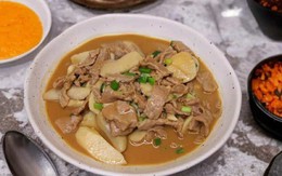 Dùng nguyên liệu "vua của thực phẩm tính kiềm" nấu món ăn dễ lại ngon, nước dùng sánh mịn rất hợp với cơm