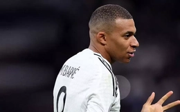 Bị VAR từ chối 3 bàn thắng, Real Madrid vẫn ngược dòng thành công