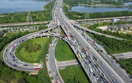 Đưa ra 'kịch bản' chống ùn tắc giao thông Hà Nội