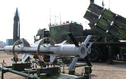 Tổ hợp tên lửa Trường Sơn "Made by Vietnam" tham gia diễu binh 2/9: Tốc độ bay cận âm, tầm quét 200km