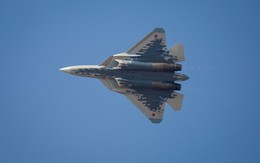 Tiêm kích Su-57 gắn tên lửa siêu vượt âm uy lực
