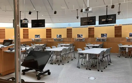 Bà mẹ chi trăm triệu cho con sang Mỹ học hè 16 ngày mà không điều hòa, đồ ăn dở, tắm phải xếp hàng nhưng "vẫn thấy xứng đáng"!