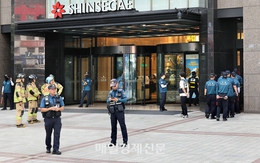 Hàn Quốc: Nam sinh 13 tuổi dọa đánh bom trung tâm thương mại tại Seoul khiến nhiều người hoảng loạn, thiệt hại đến chục tỷ đồng