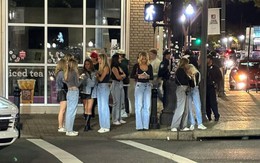 Cả mạng xã hội tranh cãi vì bức ảnh các cô gái mặc quần jeans giống nhau đi chơi tối