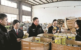 Theo dõi các cuộc gọi telesale, công an triệt phá đường dây sản xuất và buôn bán sữa bột giả, lừa đảo hơn 60.000 người cao tuổi quy mô 23 tỷ đồng