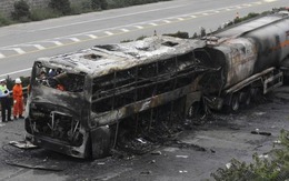 Xe giường nằm trở thành 'hung thần xa lộ' bị cấm ở Trung Quốc thế nào?