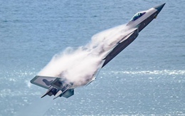 Trung Quốc làm "ảo thuật" khiến tiêm kích J-10C bắn hạ cả J-20