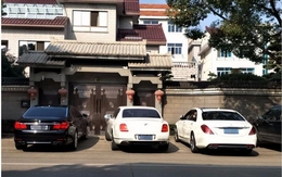 Đi họp lớp, tôi để chiếc BMW ở nhà, chọn đi xe bus: Về đến nhà, nhận được tin nhắn cả đời không thể quên