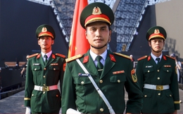 68 quân nhân từng duyệt binh ở Nga luyện tập cho đêm nhạc 'Tổ quốc trong tim'