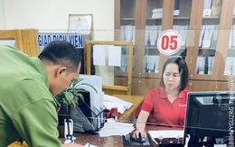 Cụ bà 76 tuổi mang 1 mẩu giấy và 100 triệu đồng tiền tiết kiệm đến ngân hàng để chuyển khoản: Nhân viên Agribank lập tức liên hệ công an đến làm việc