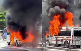 Gia đình 7 người thoát chết khi ô tô bốc cháy sau va chạm ở TP.HCM