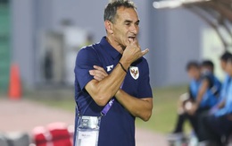 HLV Indonesia thất vọng tràn trề vì bị loại sớm, lên tiếng chê học trò