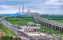 'Kỳ quan' mới ở Trung Quốc: Siêu dự án tích hợp đường sắt - đường bộ bất đối xứng đầu tiên trên thế giới