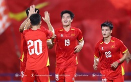 Báo Trung Quốc trầm trồ, hết lời ca ngợi chiến tích của tuyển Việt Nam ở giải châu Á