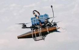 Xem UAV phát hiện và cứu sống dân thường ngay trong trận chiến