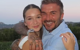 David Beckham khiến con gái út - Harper - "ngượng chín mặt" ở trường vì 1 hành động cực "sến"!