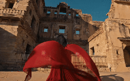 Nữ ca sĩ "đắt show" bậc nhất hiện nay có công thức thành công không tưởng, 2 lần áp dụng là 2 lần chấn động