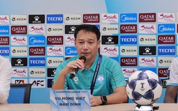 HLV Vũ Hồng Việt giải thích tại sao Thép Xanh Nam Định sử dụng dàn cầu thủ ngoại trong trận thắng Ratchaburi