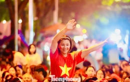 Toàn cảnh Hà Nội đêm không ngủ