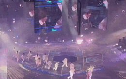 Nam vũ công bị màn hình LED 600kg rơi trúng người đang gặp nguy hiểm tính mạng