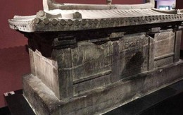 Mở mộ cổ khắc chữ “Ai mở quan tài sẽ chết”, chuyên gia ngỡ ngàng trước thân phận của thi hài bên trong